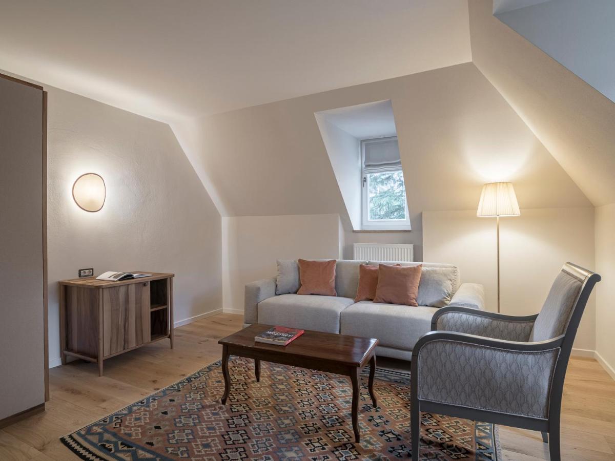 Villa Helvetia Meran Buitenkant foto