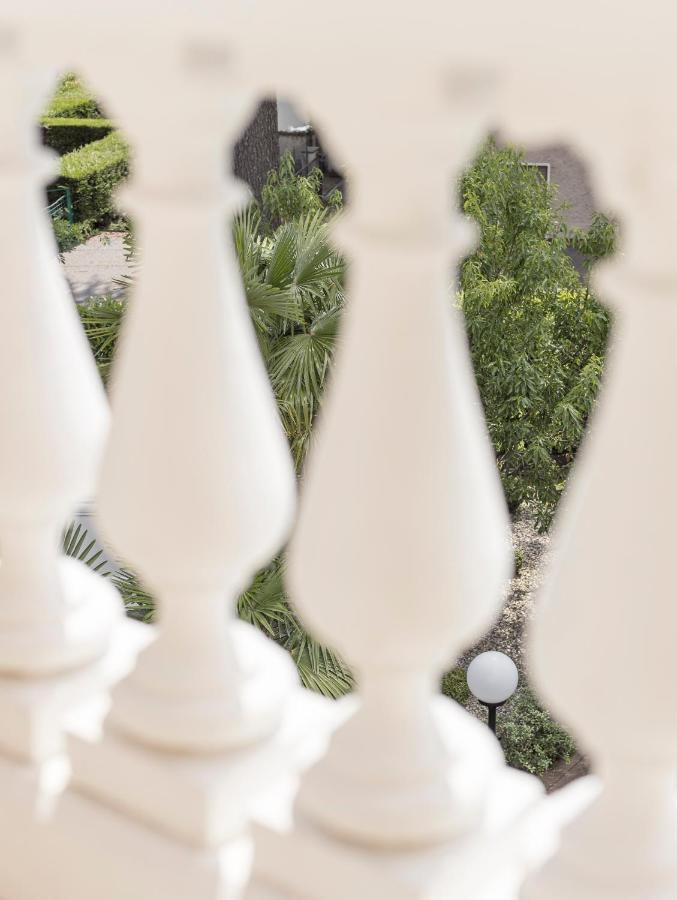 Villa Helvetia Meran Buitenkant foto