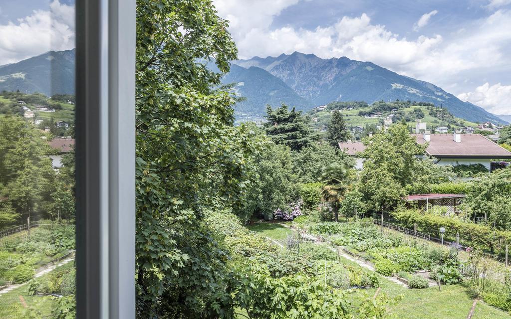 Villa Helvetia Meran Buitenkant foto